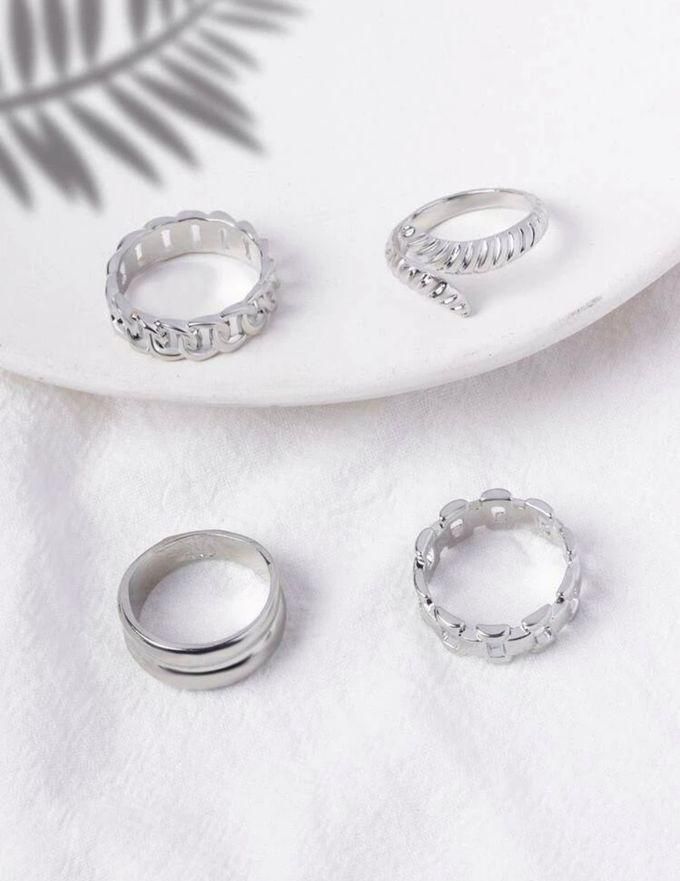 4PC SILVER STACKABLE FINGER RING SET