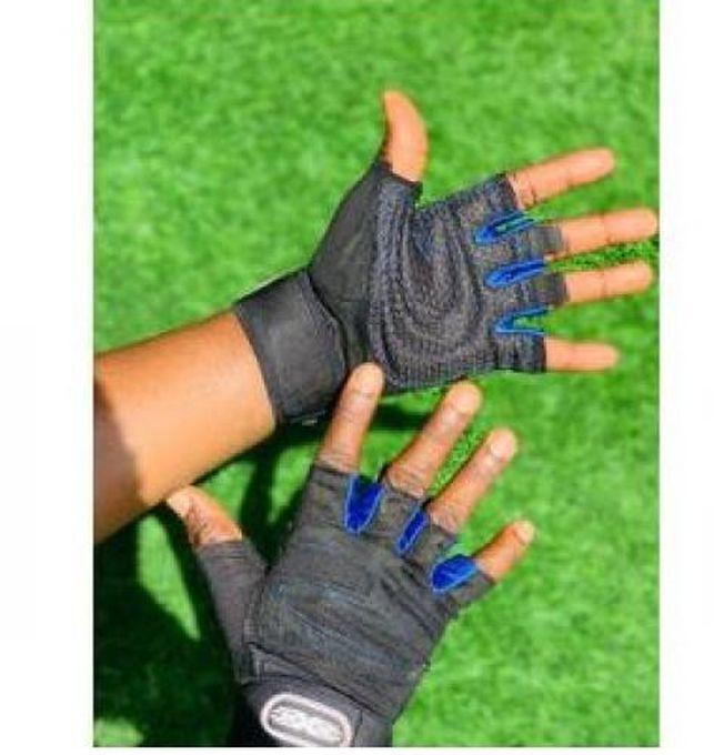 Gym Gloves / Weightlifting Gloves