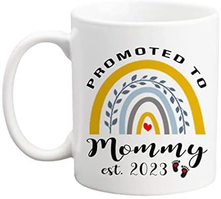 Qsavet New Baby Reveal Gift For Mom, Promoted to Mom 2023, New Mom Mug, New Mom Gifts, Pregnancy Announcement Idea For New Mothers, Coffee Mug for Parents, Mother - 11oz Novelty Coffee Mug (mom 2023)