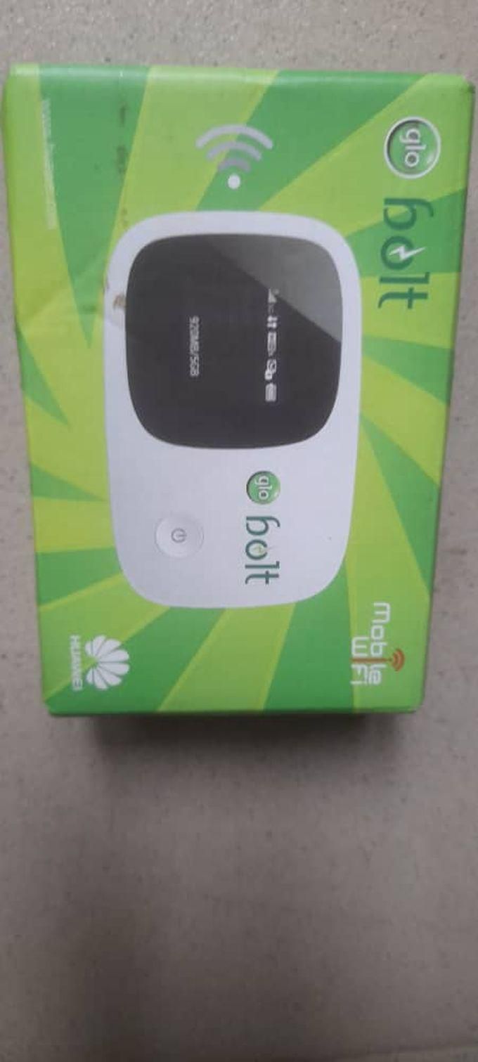 Huawei Glo Latest E5576 4G LTE SuperFast Pocket Mobile WiFi HotSpot With Free 30 Gig Glo Data Sim Bonus