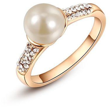 Roxi Side Stones Pearl Ring - Rose Gold