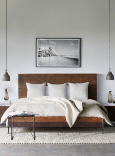 إطار سرير بتصميم فاخر للمنزل من تشكيلة رونالد مناسب لسرير مقاس كينج بحجم 200 × 200 سم، لون أبيض/ أسود/ بني