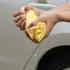 منشفة من جلد الشمواه لتنظيف السيارات
