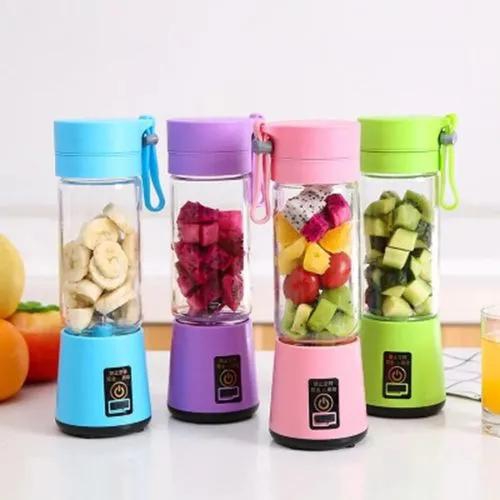 Portable And Rechargeable Battery Juice Blender   ➡️Made of food grade material, safe and non-toxic. ➡️4 stainless steel blades, sharp and durable, can last for long time. 