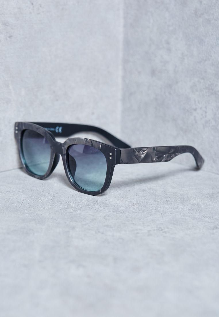 Chunky 50s Style Sunglasses