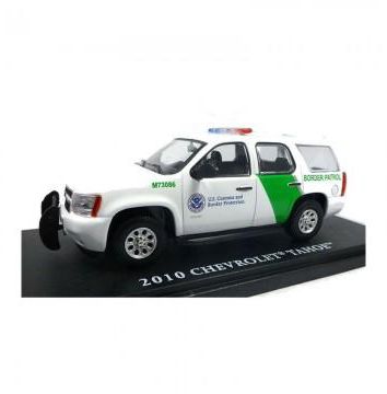Chevrolet Tahoe Border Patrol year 2010 white / green 1:43 Greenlight 86163