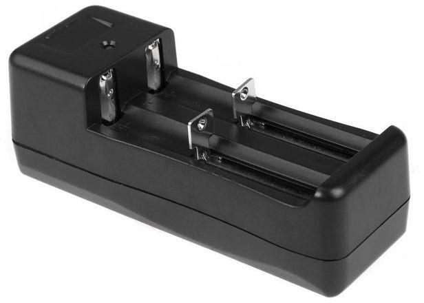 Battery Charger For 18650 Rechargeable Batteries