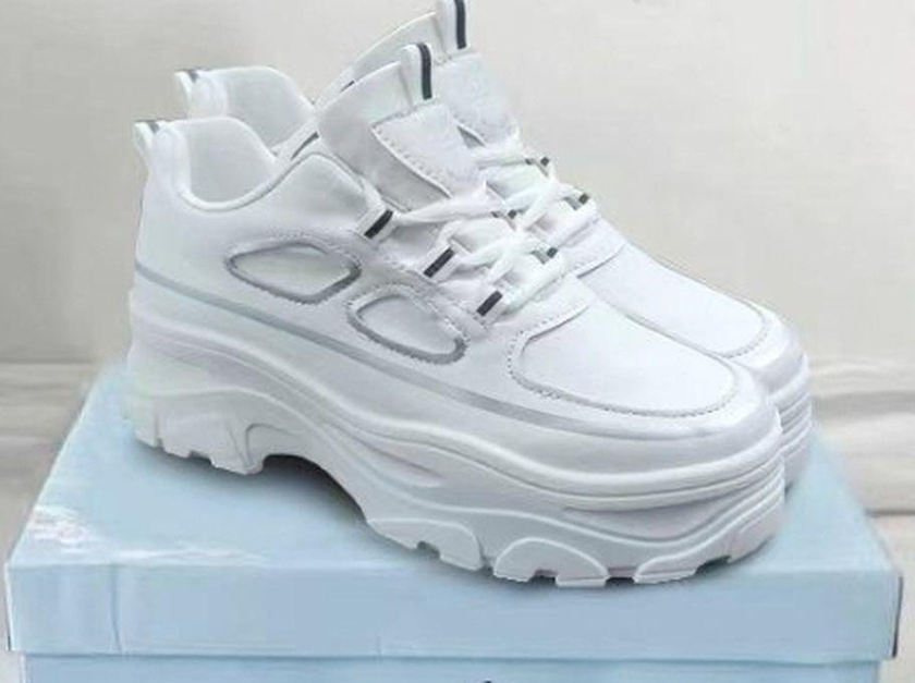 TL White Ladies Fashion Sneakers- White