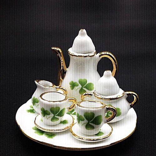 MagiDeal 8pcs Dollhouse Miniatures Clover Ceramic Tea Set Pot Cup Saucer Plate 