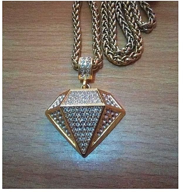 Gold Cuban Link Chain With Diamond Pendant