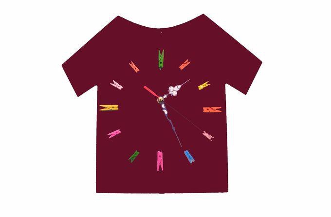 Generic Shirt Clock - Brown