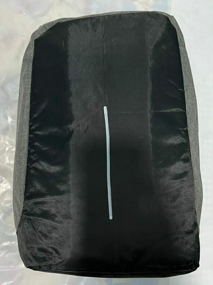 حقيبة لاب توب مضادة للماء مضاد للسرقة تصميم منفذ USB + Aux - اسود / رمادي